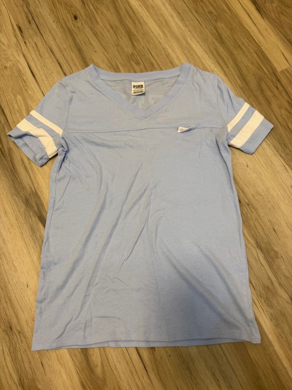 Victoria’s Secret PINK Blue White Logo Football Baseball V-Neck Tee Sz XS